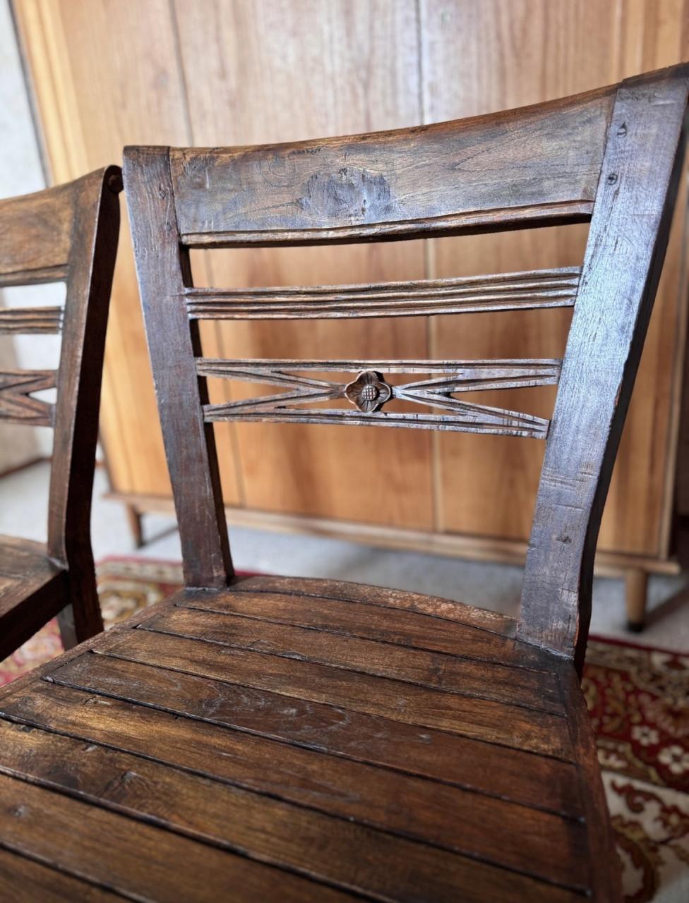 Koloniale eettafelstoelen