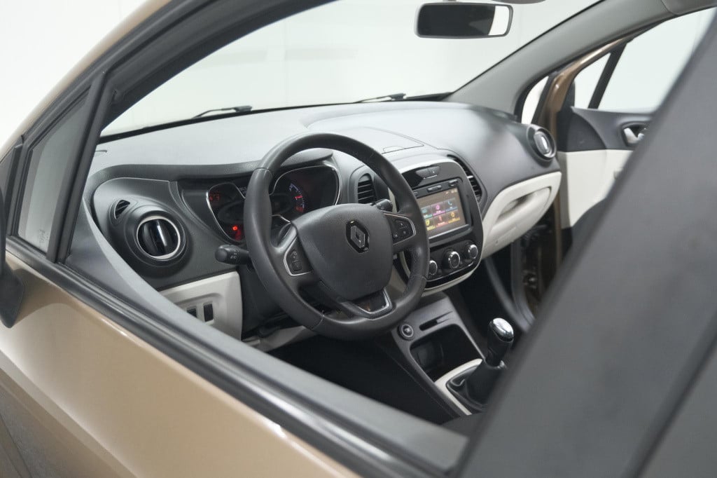 Renault Captur tce 90 zen | trekhaak | camera | navigatie | parkeersensoren
