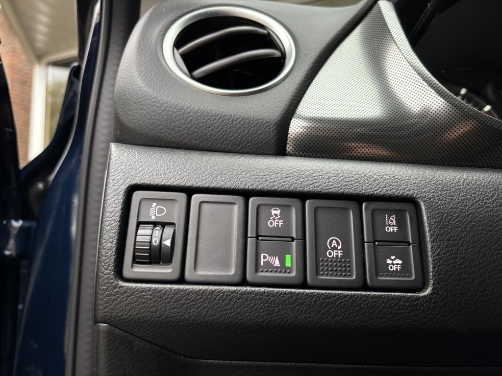 Suzuki Vitara 1.4 boosterjet style smart hybrid