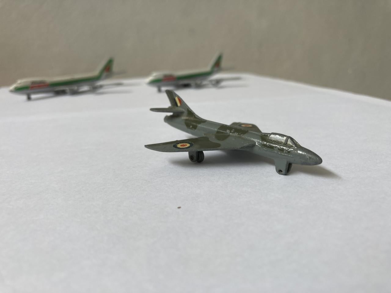 Schabak Boeing 747 Alitalia, ERTL Space Shuttle, Dinkey Toy Hawker Hunter