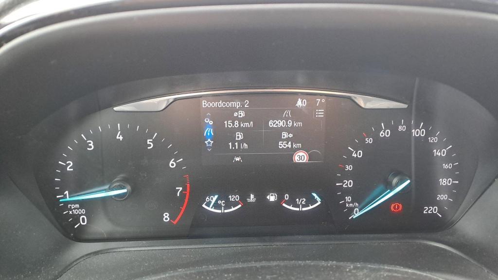 Ford Fiesta 1.0 ecoboost titanium voorruitverwarming - trekhaak