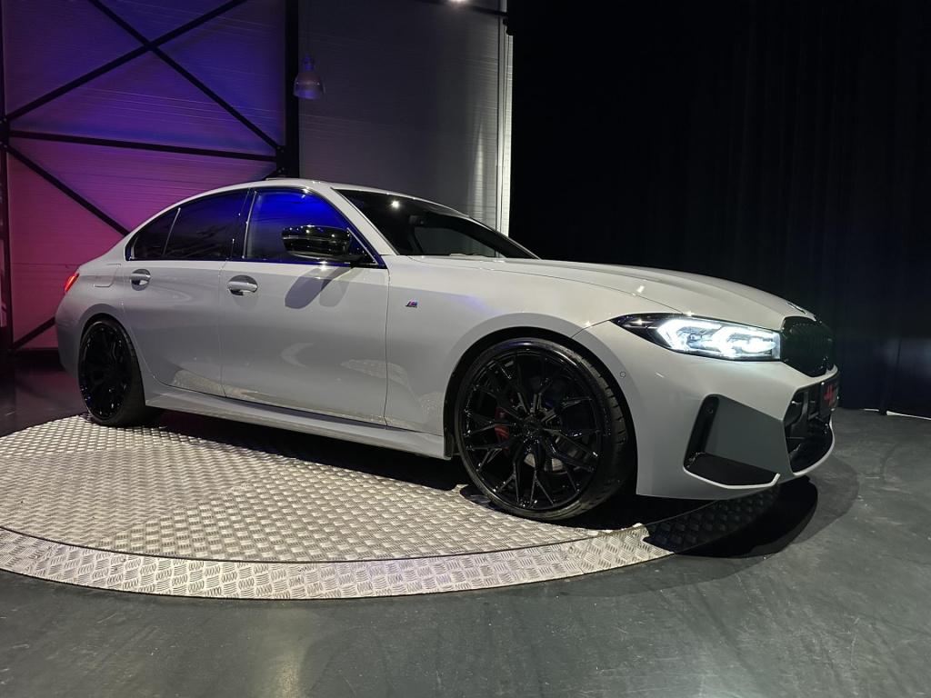 BMW 3-serie 330i m-sport *competitionstoelen*schuifdak*m-sport pro*