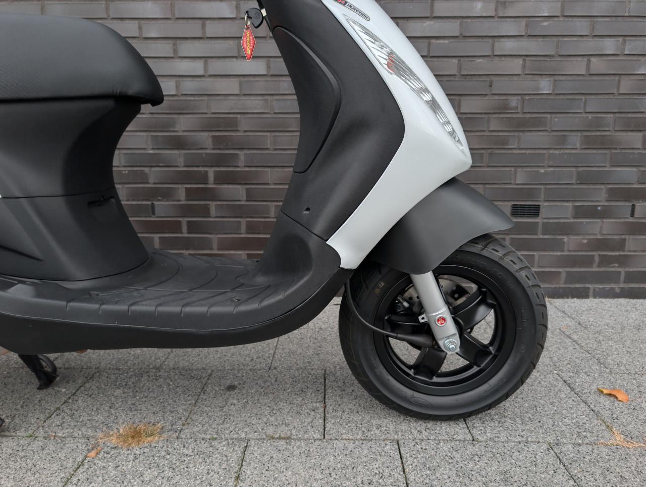 Piaggio Zip 4t Nieuwstaat