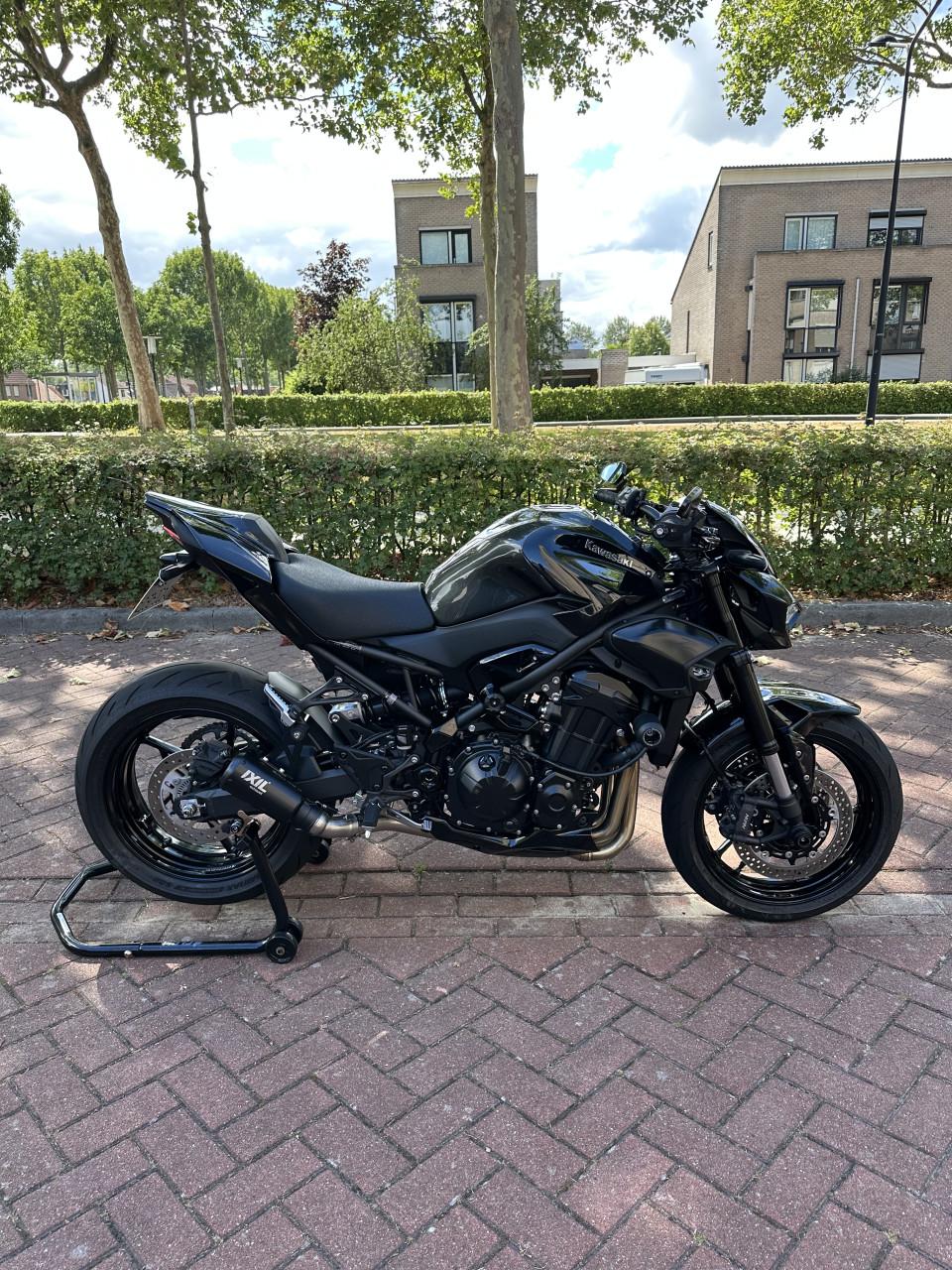Kawasaki Z900 2025