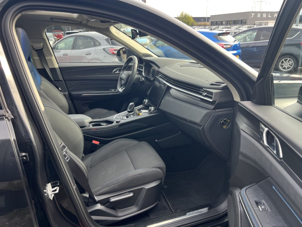 Lynk & Co 01 1.5 261pk plug in hybrid , 360 camera , pano dak , adaptive cc