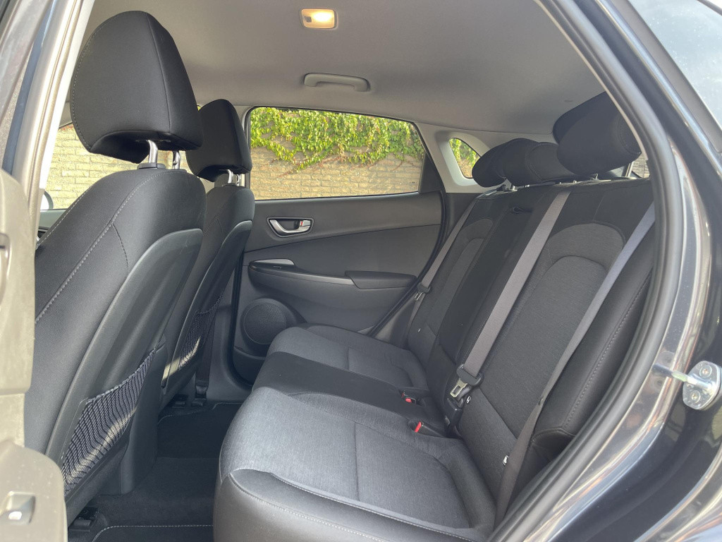 Hyundai Kona ev fashion 39 kwh