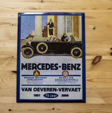 Te koop diverse reclameborden.