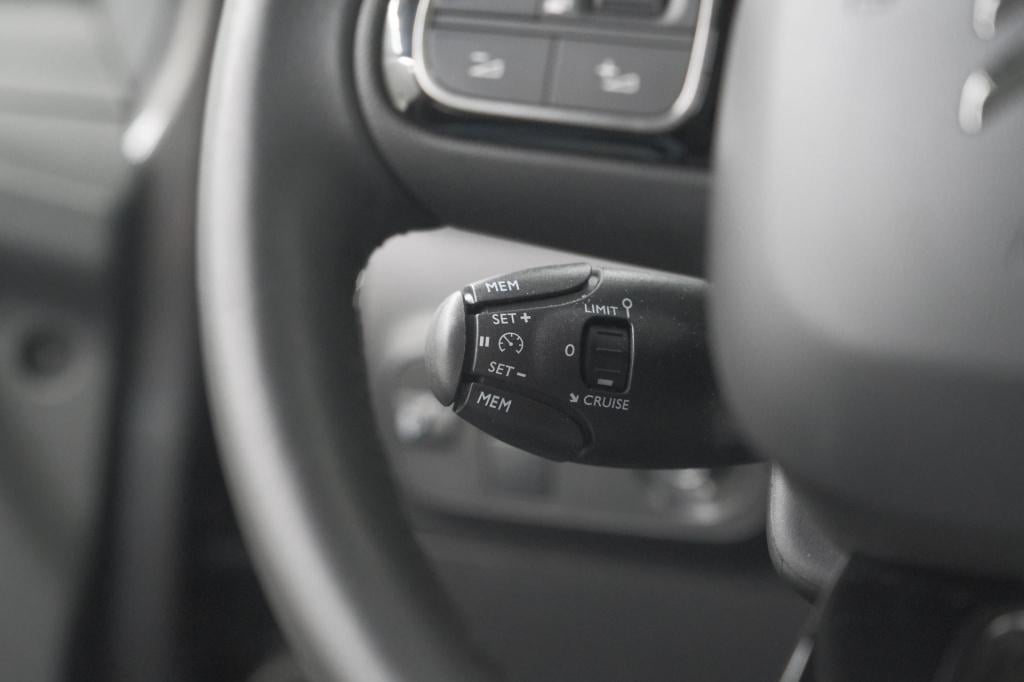 Citroen C3 puretech 82 max | trekhaak | keyless | camera | parkeersensoren 