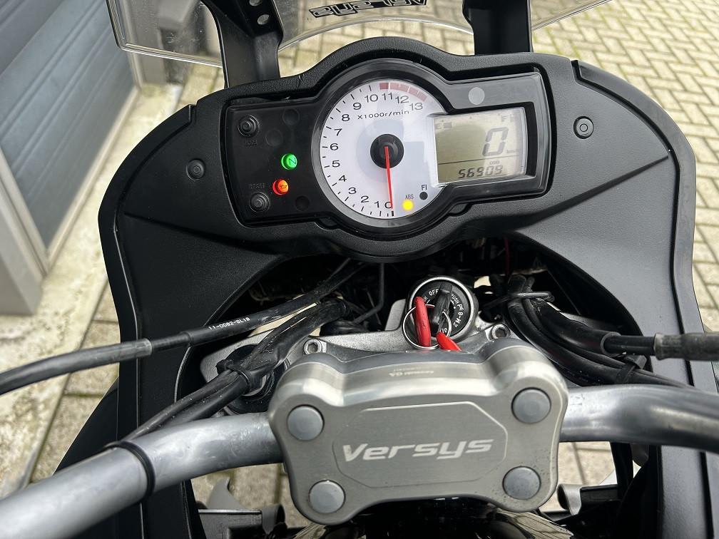 Kawasaki Versys 650 mét ABS uit 2007, koffers, handvatverwarming €2995,-
