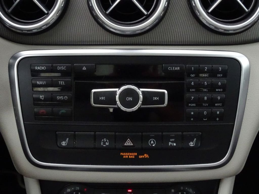 Mercedes-Benz Gla-klasse 200 prestige automaat | led | pano | el. koffer