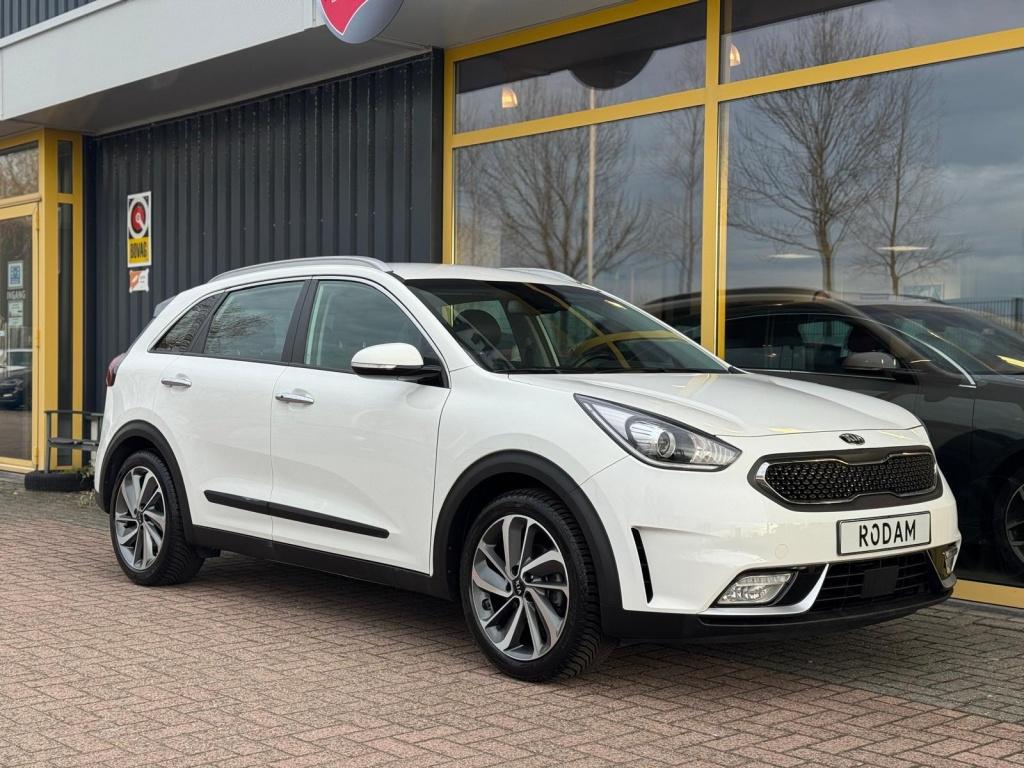 Kia Niro 1.6 gdi hybride - stoelverwarming - stuurwielverwarming - leer