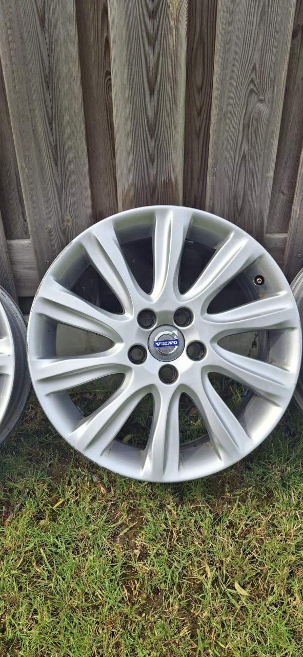 Velgen Volvo 17inch aluminium - origineel