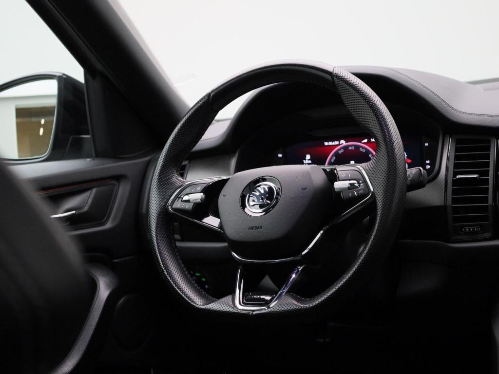 Skoda Kodiaq 1.5 tsi sportline business | automaat | trekhaak | panoramadak