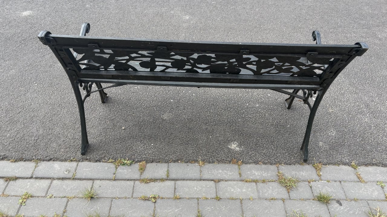 Tuinbank met gietijzerenpoot