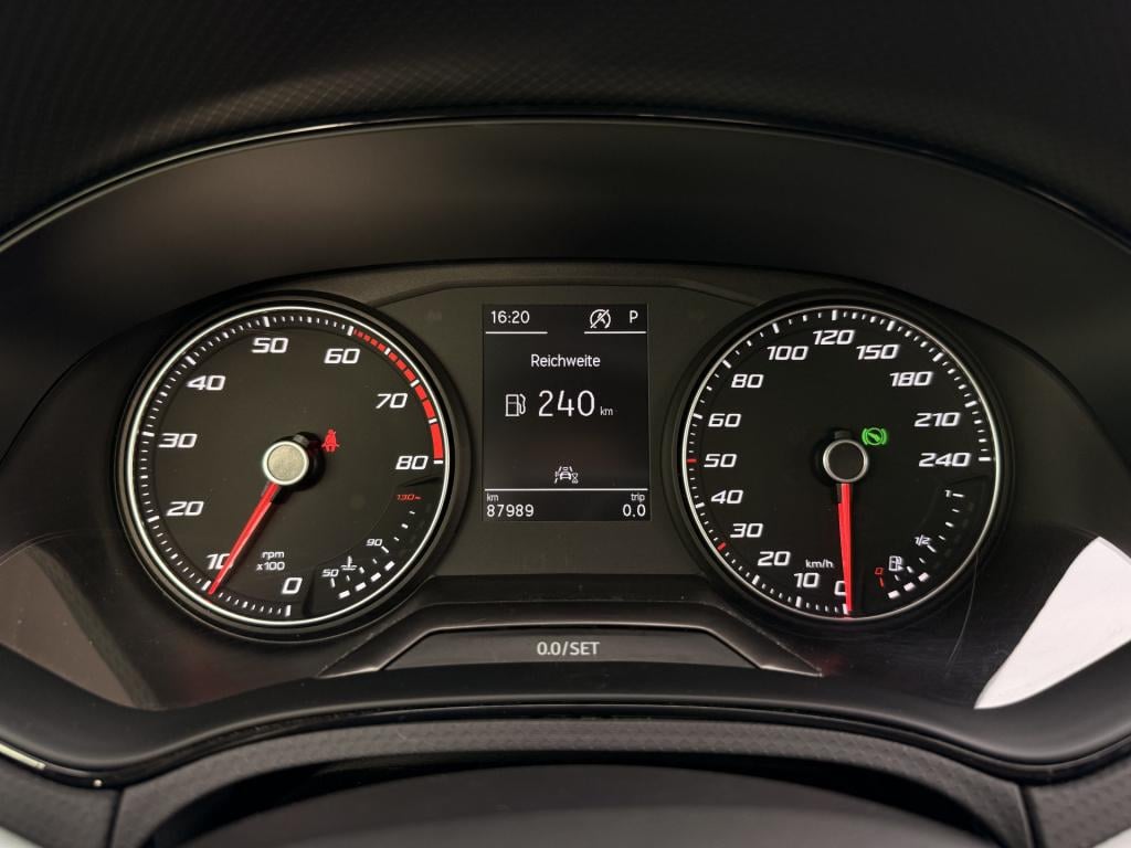 Seat Ibiza 1.0 ecotsi | cruise | stoelverwarming | apple carplay | front/la