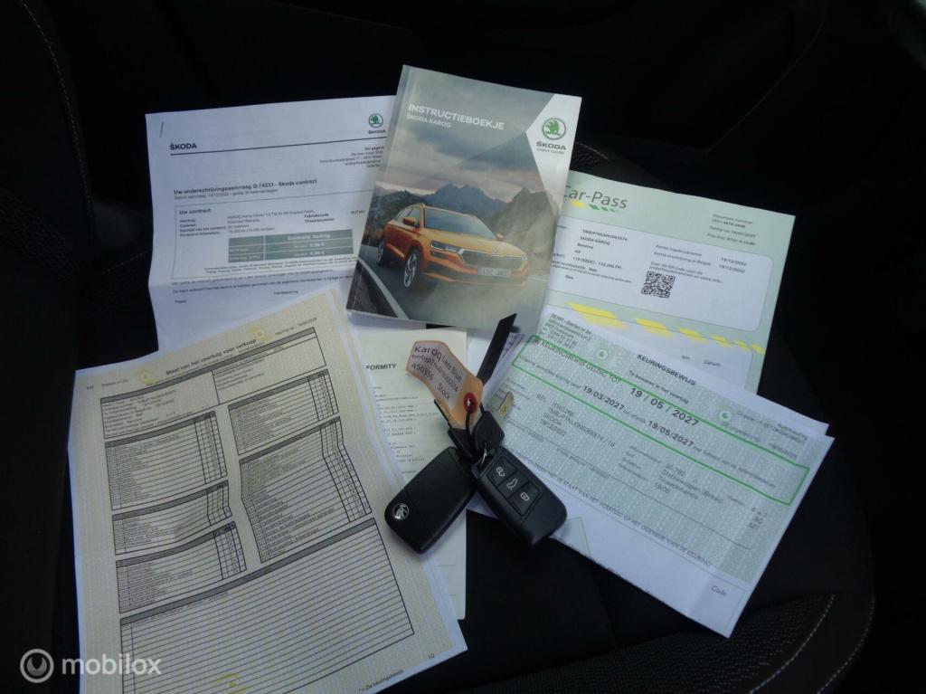 Skoda Karoq 1.0 tsi business edition/airco/stoel+stuur verw/full led/apple 