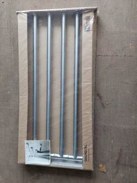 Te koop nieuw zilvere handdoeken rek