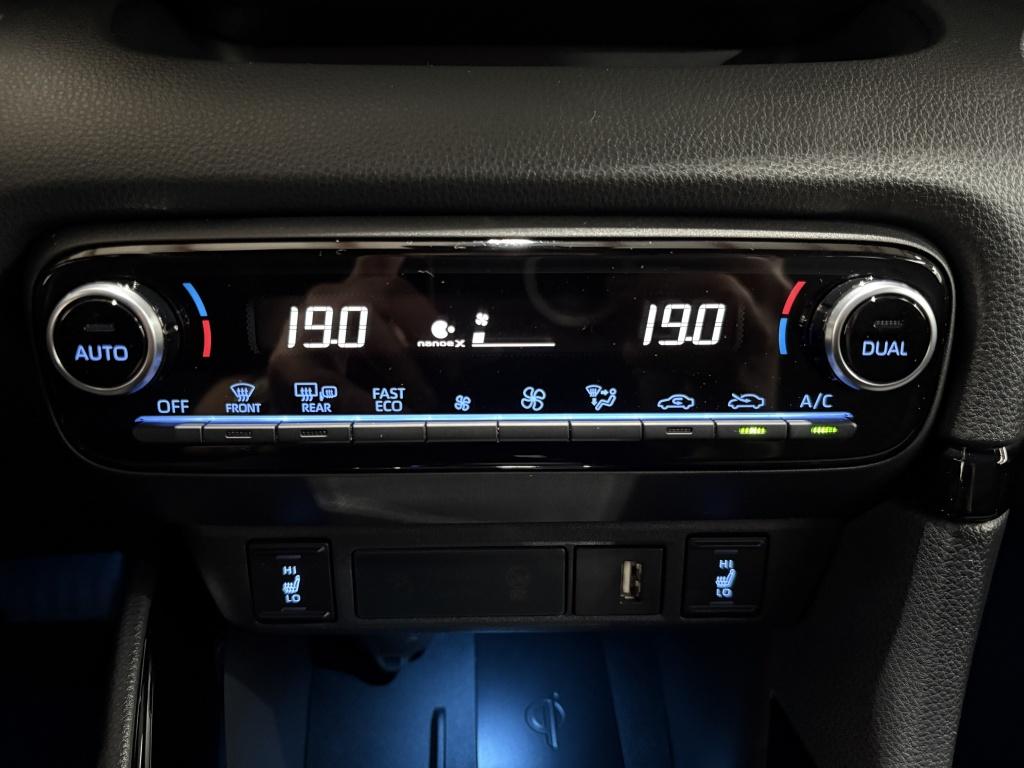 Toyota Yaris 1.5 hybrid executive| camera| stoel.verw| adap.cruise