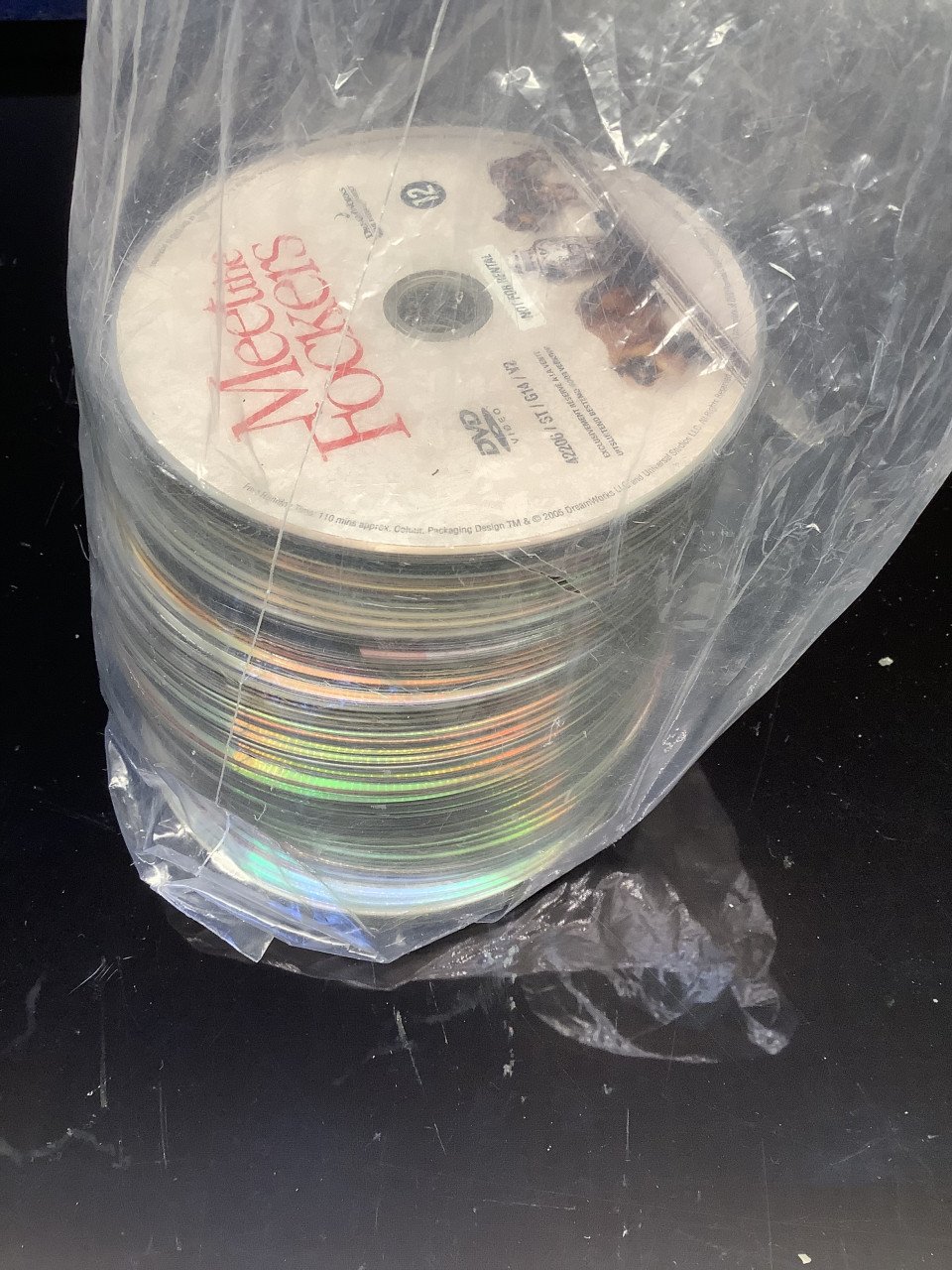 Stapeltje dvd’s met topfilms te koop aangeboden, zie de foto’s aub.