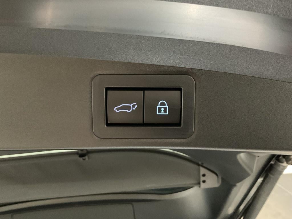 Toyota Corolla Touring Sports 1.8 hybrid executive | navi | bi-tone | camer