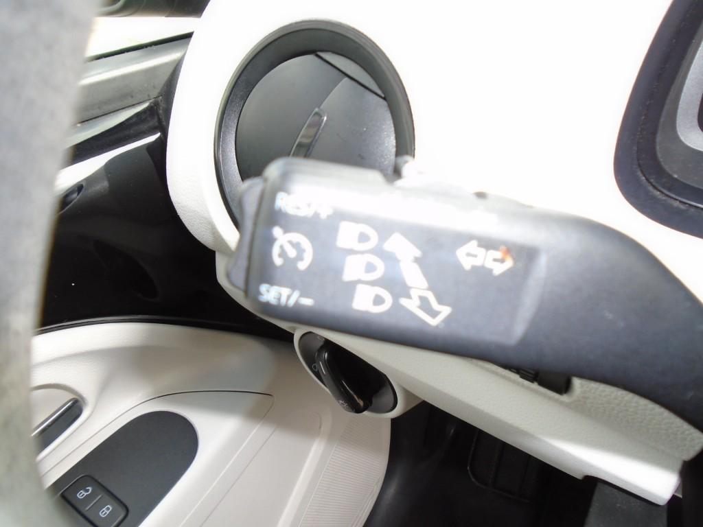 Volkswagen UP! up 1.0 move bluem.