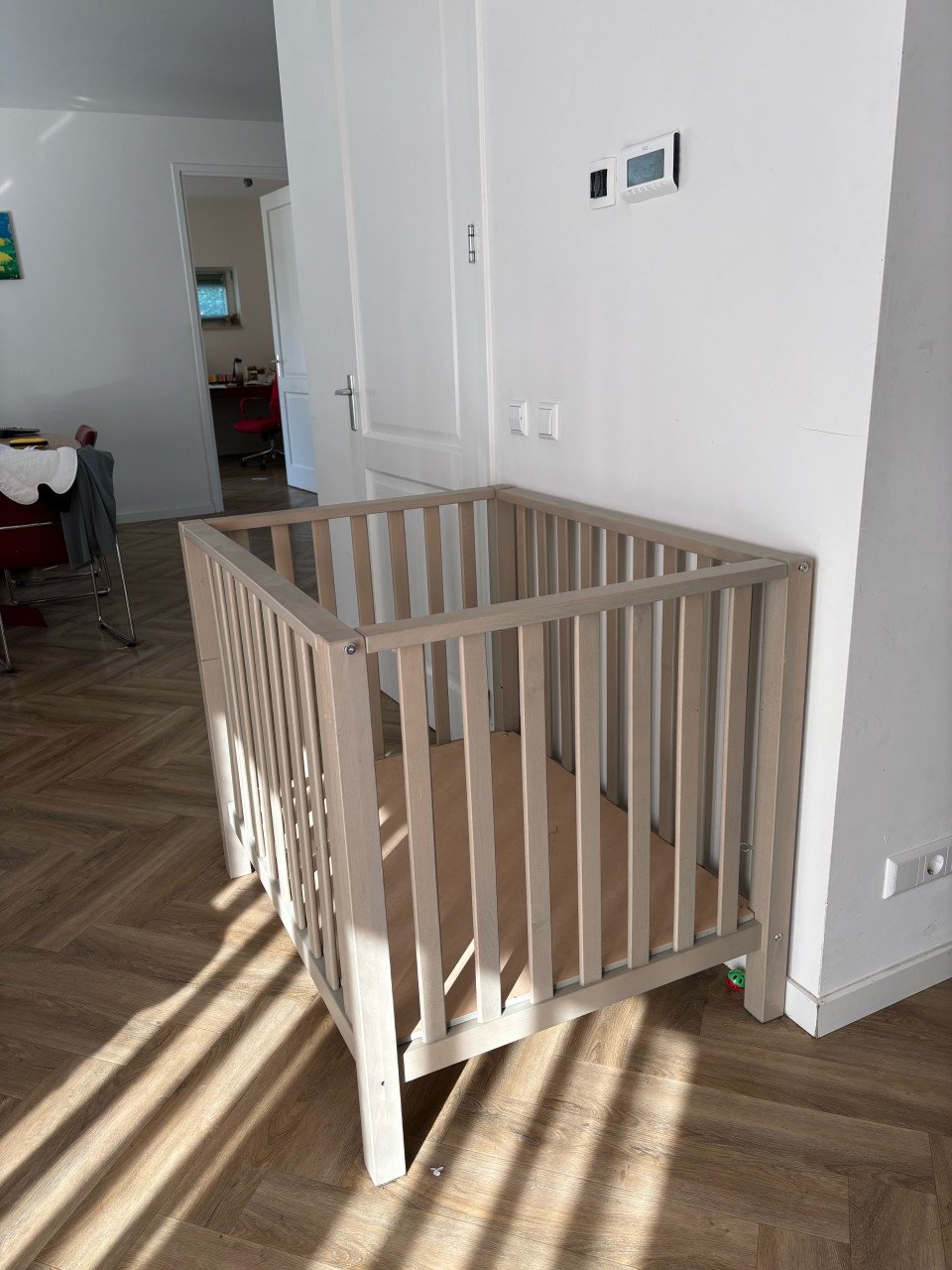 Massief houten box weinig gebruikt!