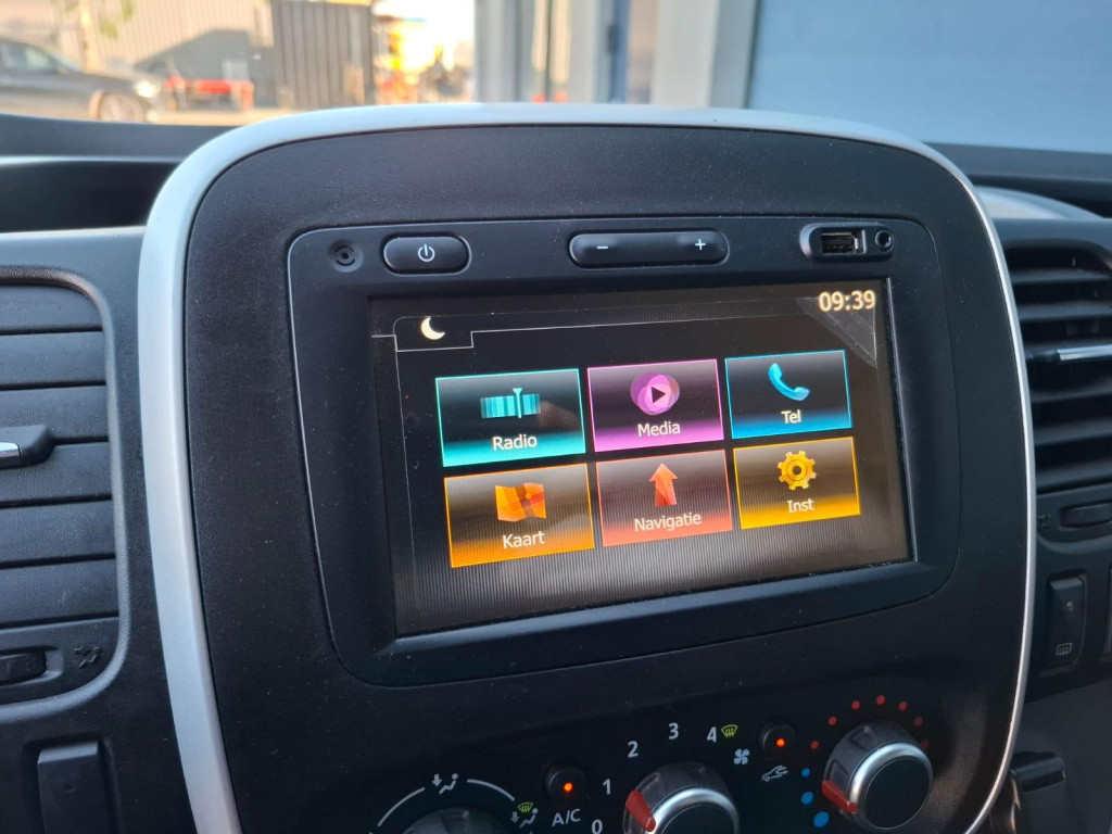 Renault Trafic 1.6 dci 95 t29 l1h1 comfort airco / cruise controle / navi /
