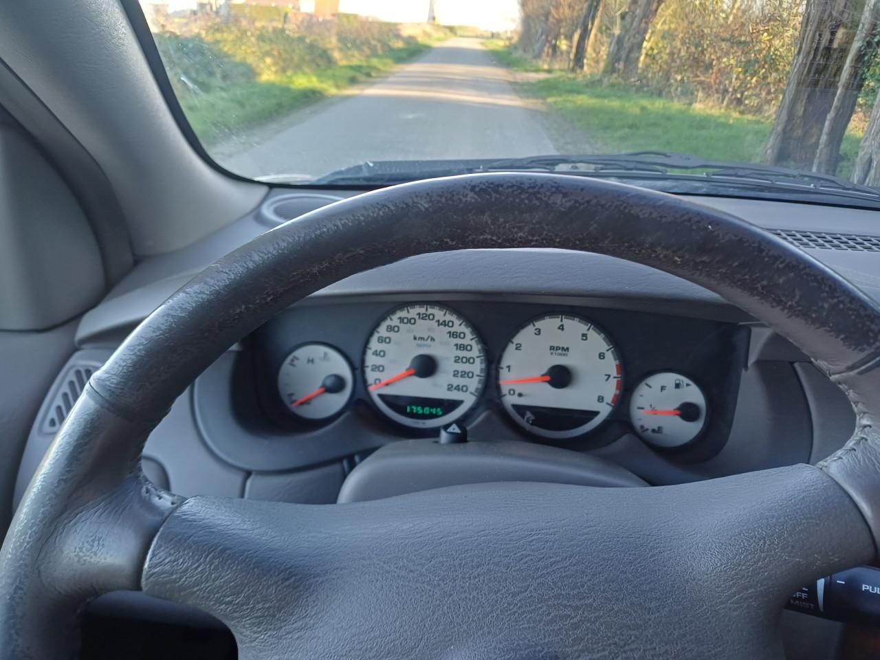 Chrysler neon 2.0 bruin