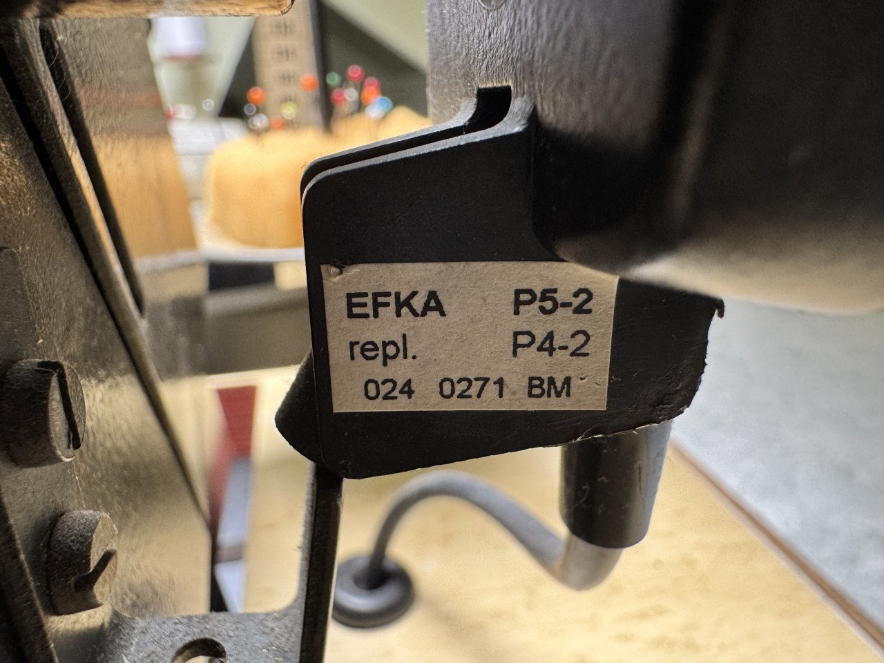 Industriële Pfaff 463 6/01 naaimachine 220 Volt + EFKA Vario DC Lockmachine