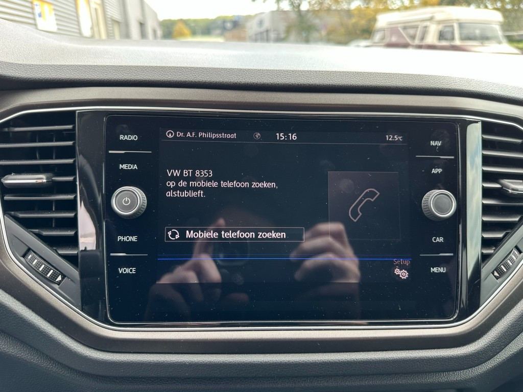 Volkswagen T-roc 1.0 tsi style 1e eigenaar carplay dab+ pdc v+a