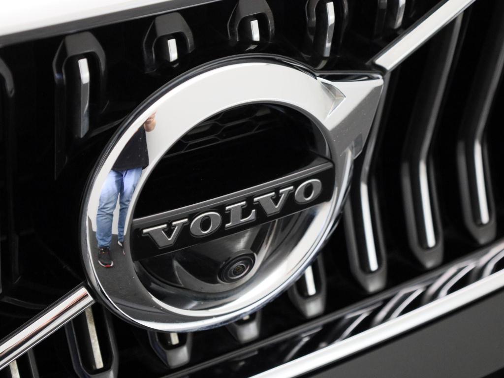 Volvo XC40 1.5 t4 recharge inscription expression | automaat | leder |  pan