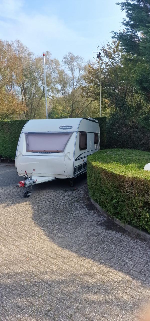 Caravan Beyerland Vitesse (2005) bijna overcompleet