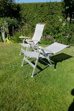 2 tuinstoelen