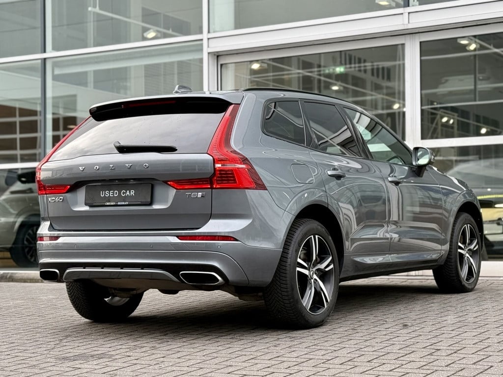 Volvo XC60 t8 390pk recharge r-design| panodak| luchtvering| trekhaak| came