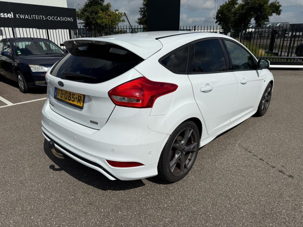 Ford Focus 1.0 st-line | climate control | cruise control | voorruit verwar