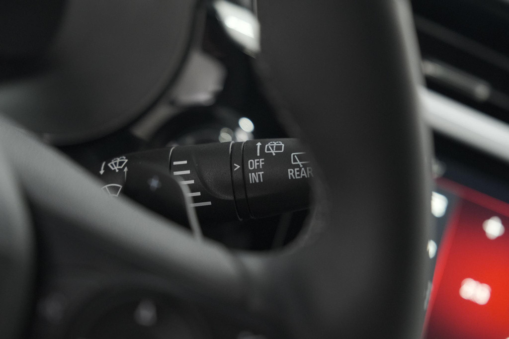 Opel Corsa 130 eat8 gs line | camera | navigatie | apple carplay | parkeers