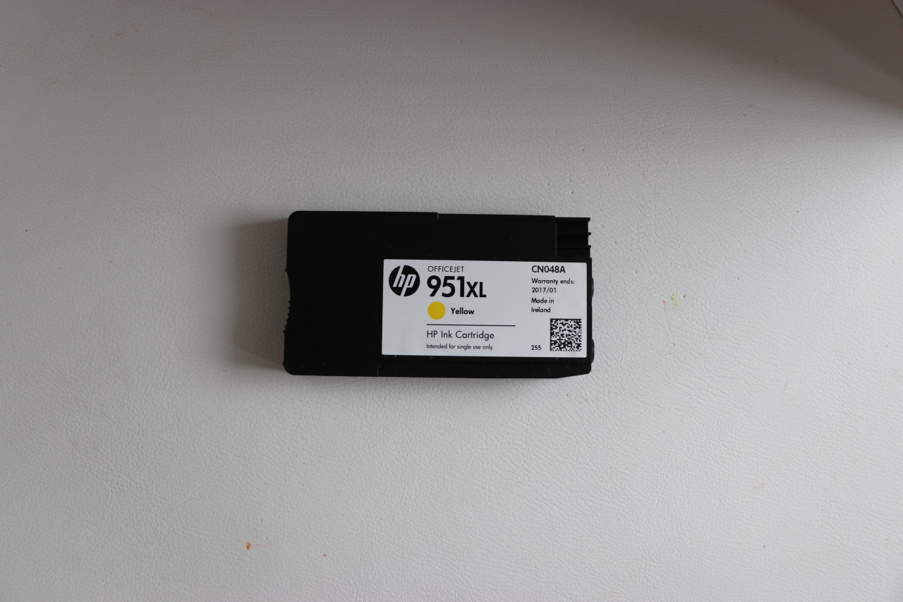 HP 951 geel CN048A De printer van st. Zeeuwse klederdracht is kapot. Helaas