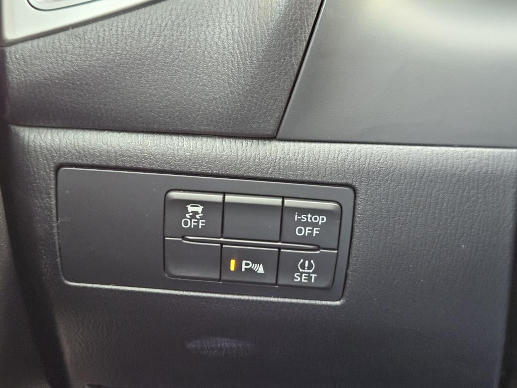 Mazda 3 2.0 skyactiv-g 120 skylease | cruisec. | head-up