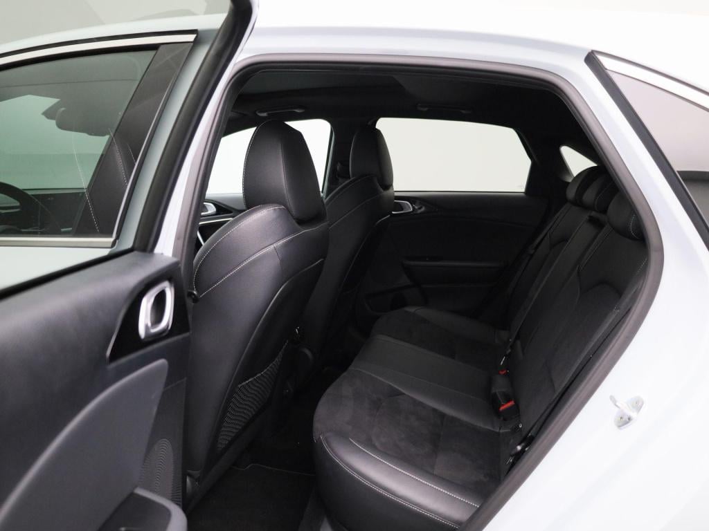 Kia Cee'd 1.5 t-gdi gt-line | panoramadak | navigatie | half leder | apple 