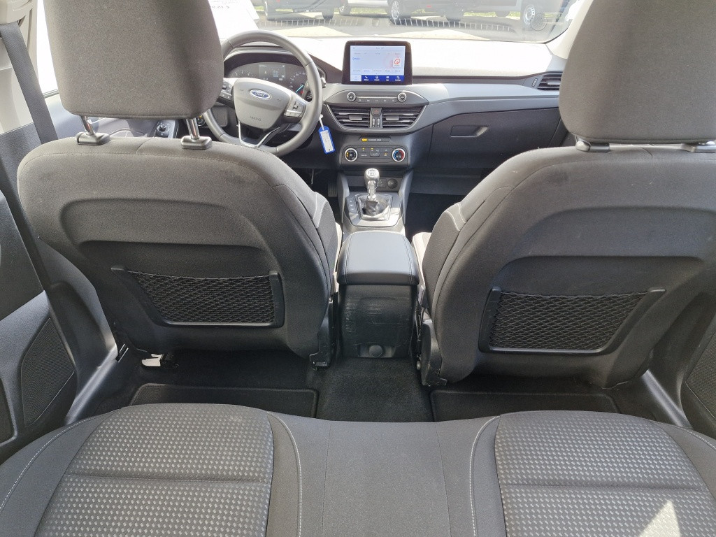 Ford Focus wagon ecoboost 100 pk connected