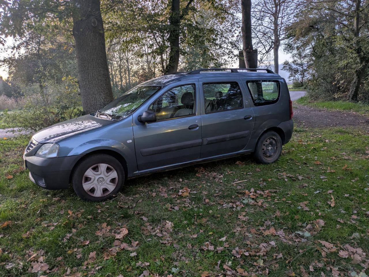 Dacia Logan MCV 1.6 uit 2008 met APK tot okt 2027