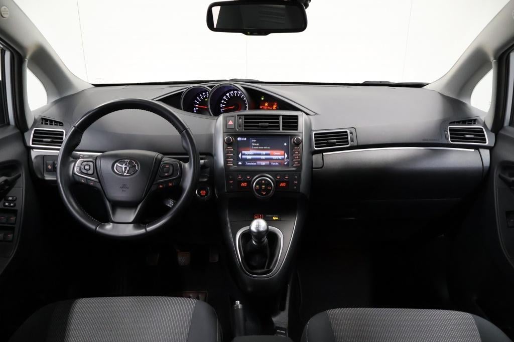 Toyota Corolla Verso 1.6 vvt-i skyv. ed.