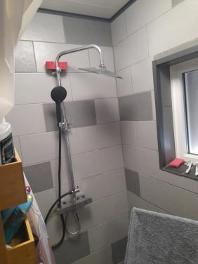 Klusser gezocht voor badkamer.