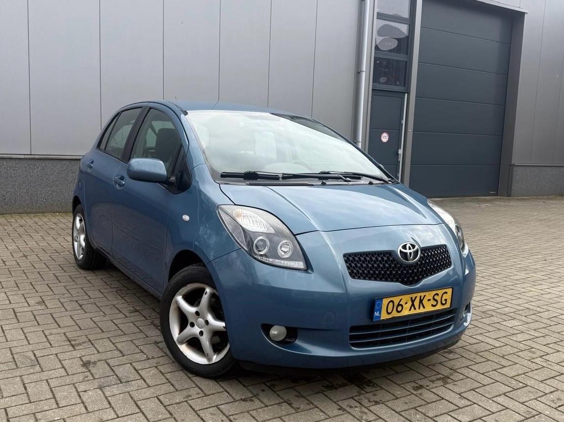 Toyota Yaris 1.3VVTi Sol Automaat Vol Jaar Apk