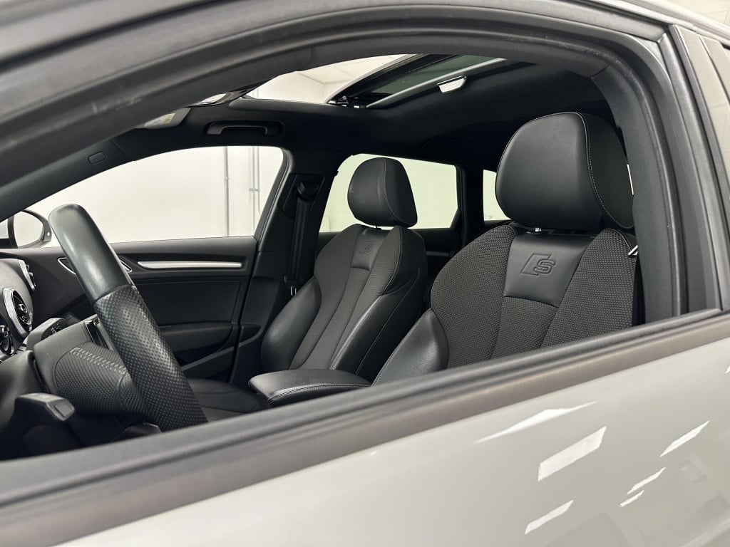 Audi A3 sportback 40 e-tron s line sport plus | b&o | panoramadak | trekhaa
