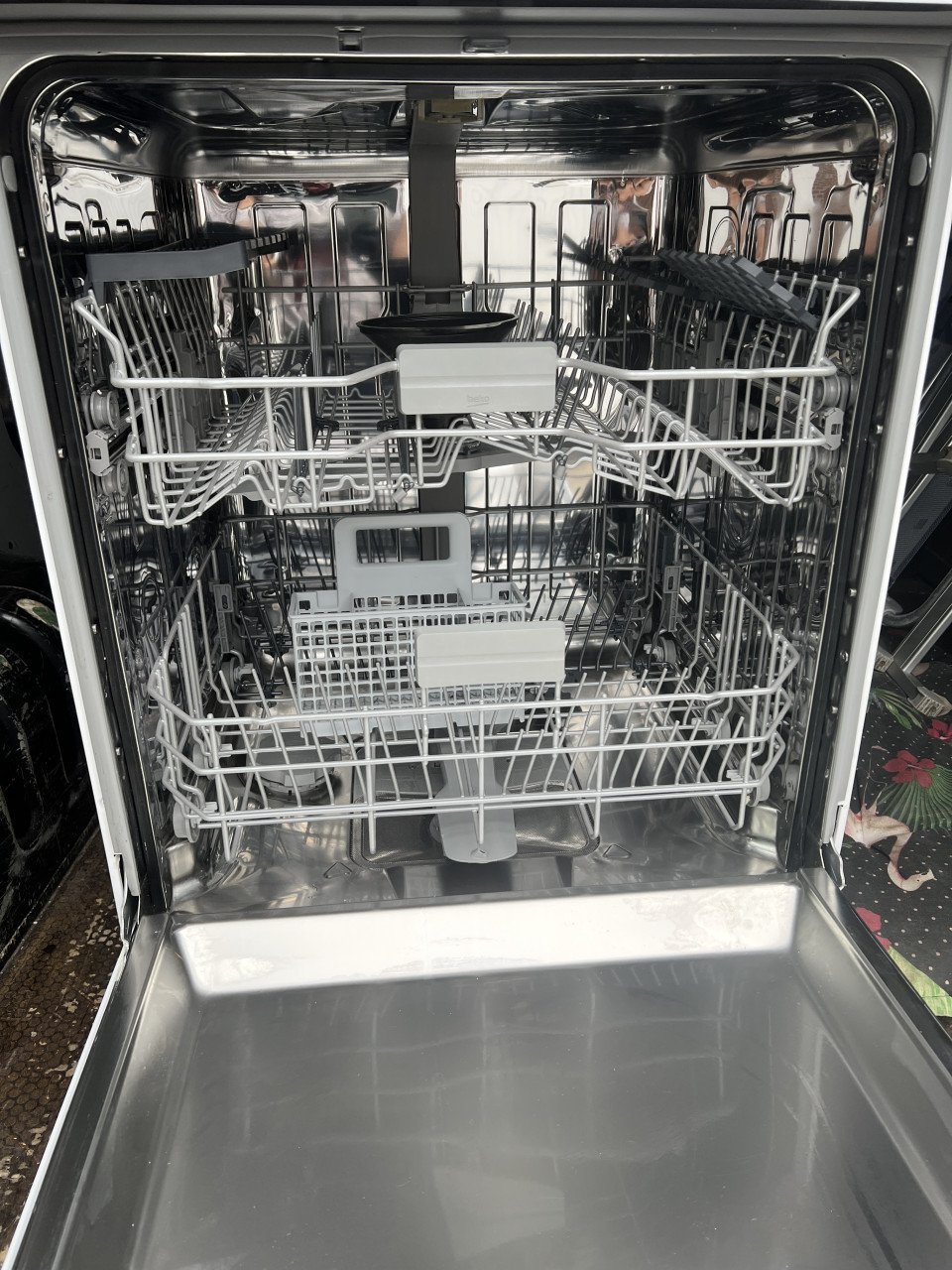 1 jaar oud Beko BDFN26440W2 Selective Line vrijstaand vaatwasser