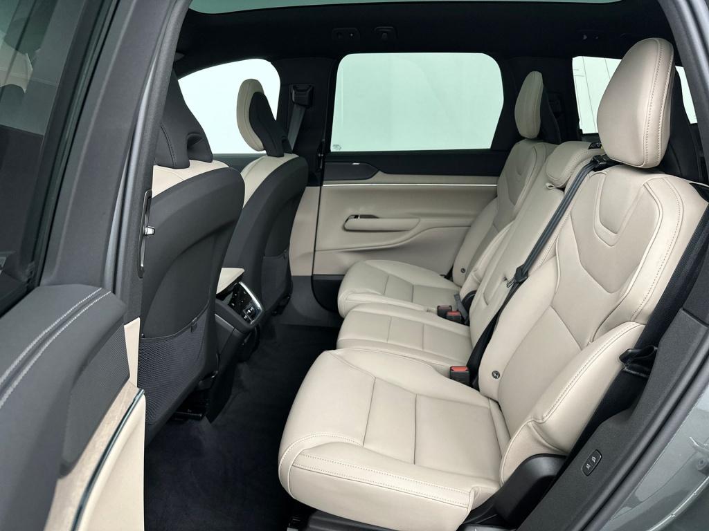Volvo Ex90 twin motor elektrisch plus