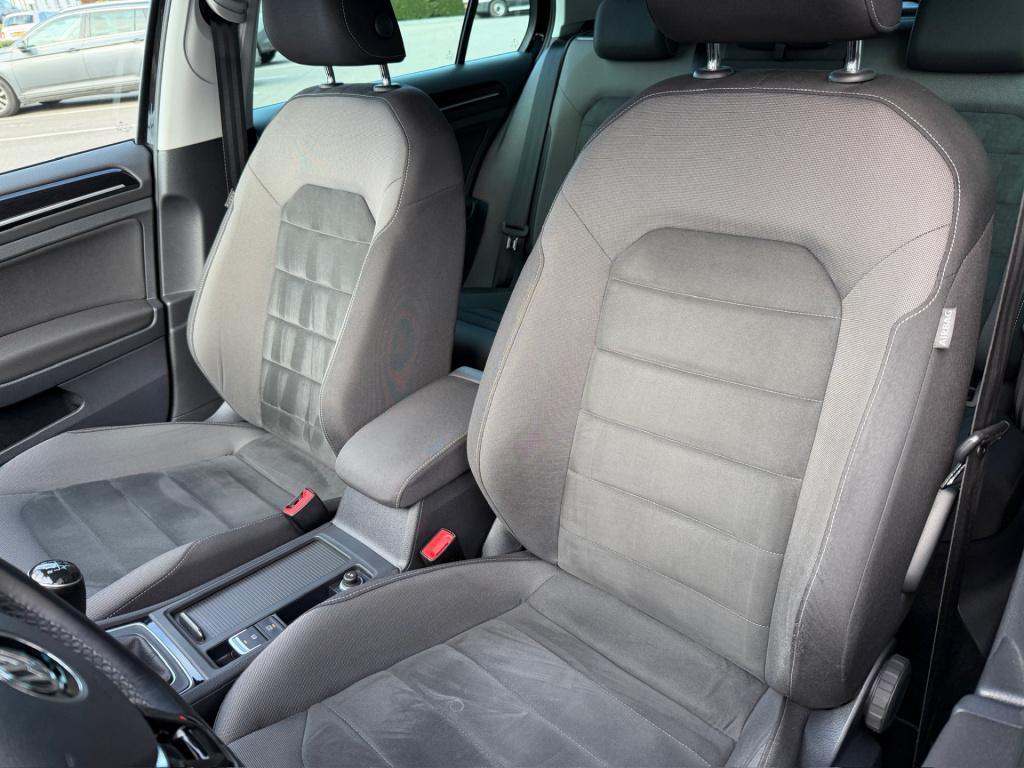 Volkswagen Golf 1.5 tsi highline | virtual | camera | adapt. cruise | carpl