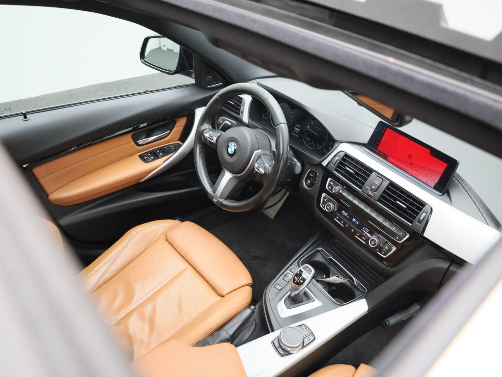 BMW 3-serie 320i m sport edition | automaat | sportonderstel | lmv | schuif