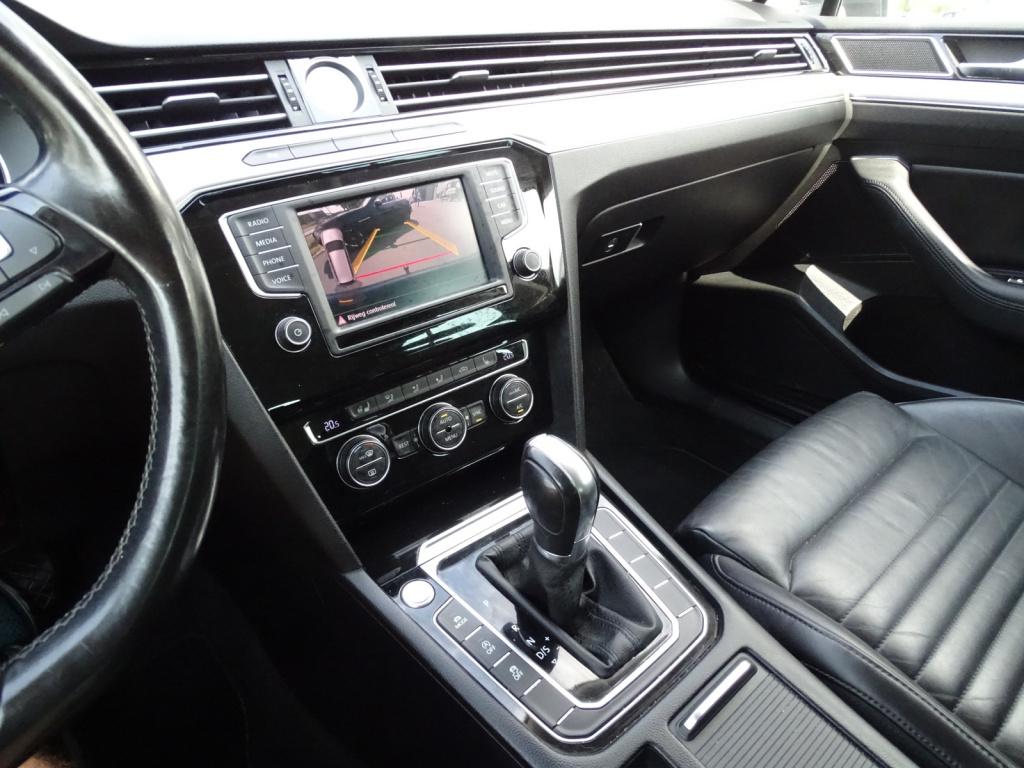 Volkswagen Passat variant 2.0 tsi highline 211pk automaat | el. trekhaak | 